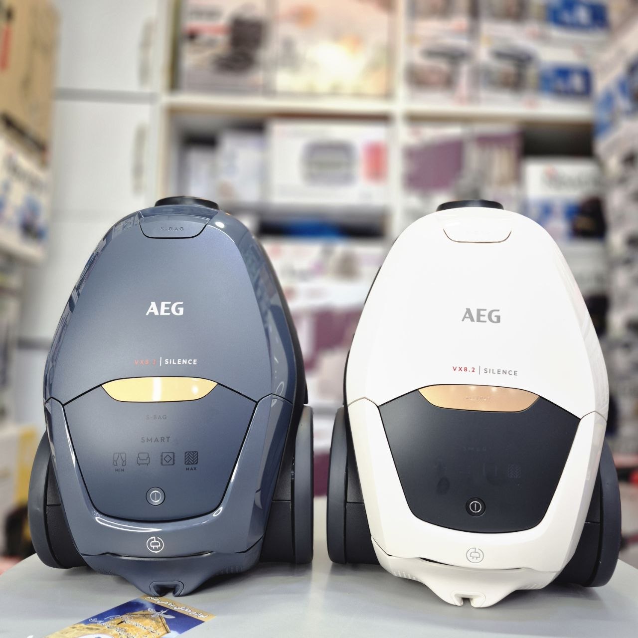جارو برقی بدون صدا AEGمدل vx8.2